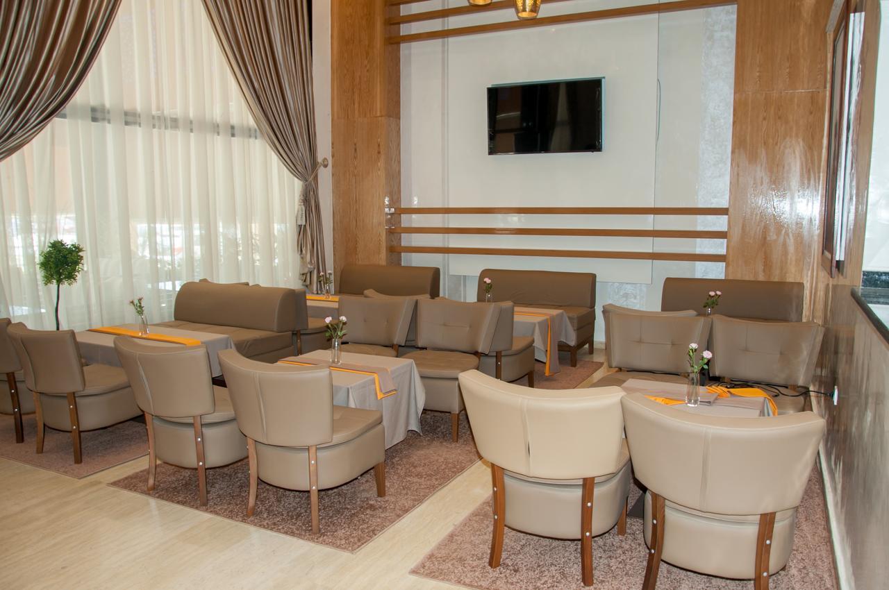 Sania Hotel Sidi Bennour Exteriör bild