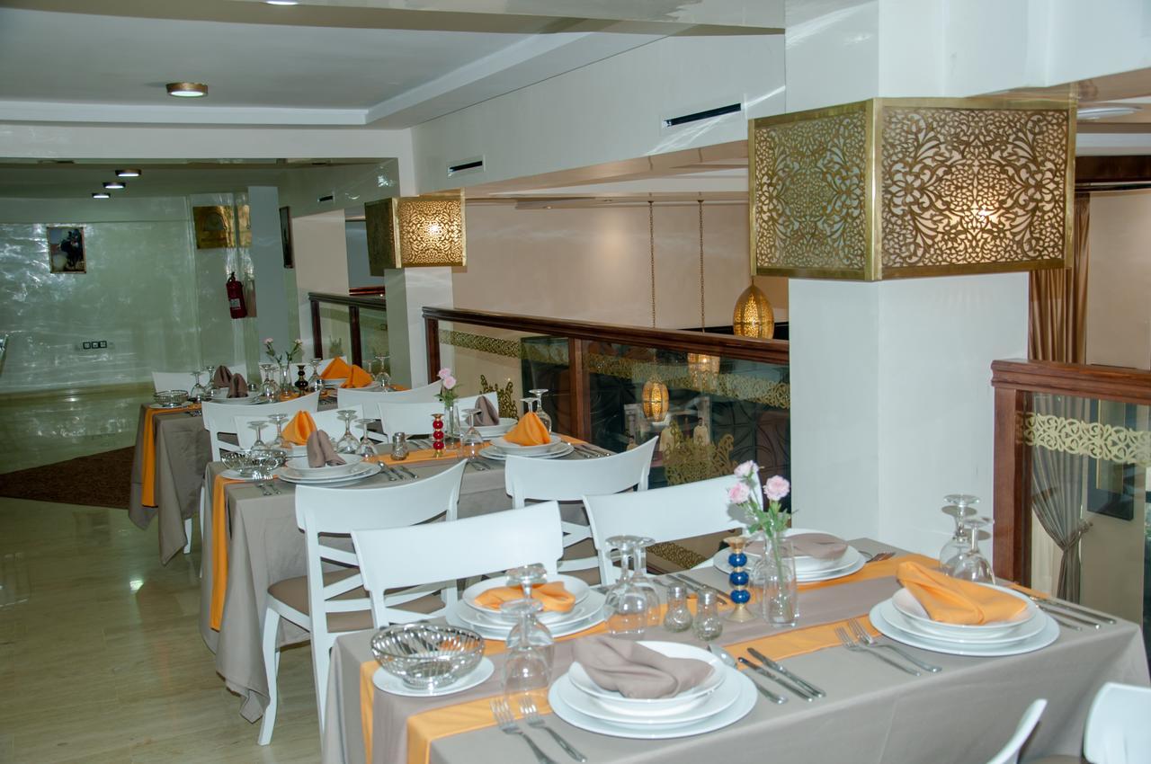 Sania Hotel Sidi Bennour Exteriör bild